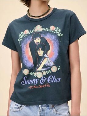 NWT DAYDREAMER Sonny & Cher Tee